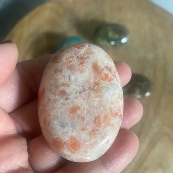 Crystal Palm Stones Bundle - Picture 4 of 7